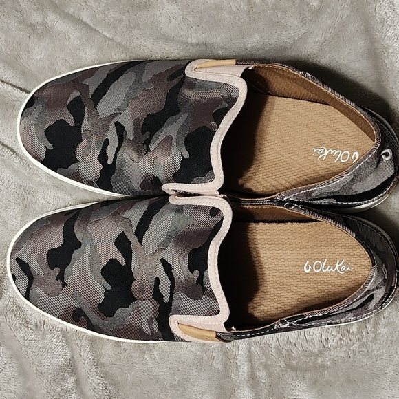 Olukai Pehuea Pa'i Womens Camo Slip-on Shoe Loafer - Picture 3 of 13